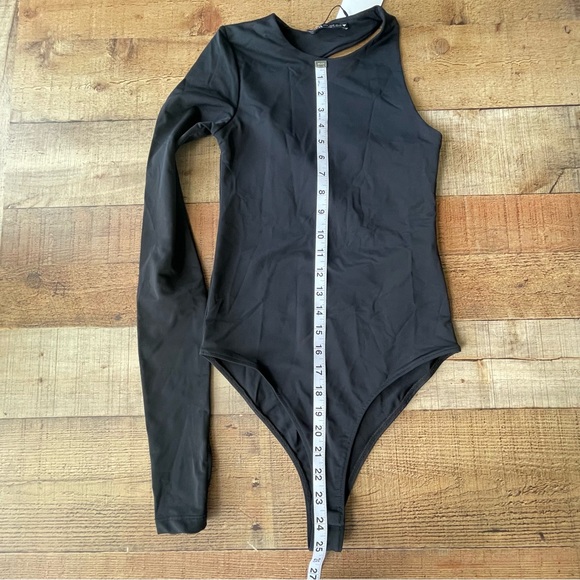 Zara One Sleeve Cut Out Bodysuit MEDIUM NEW with TAGS Sexy Black - Picture 7 of 7
